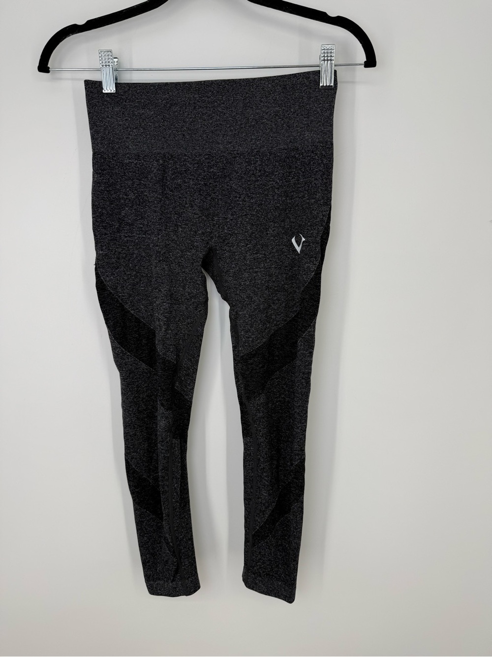 Violate The Dress code high-Waist Gray/ Black Seamless Active Leggings Small